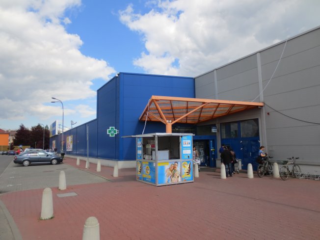 Albert hypermarket Hranice