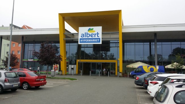 Albert hypermarket Brno-Cejl