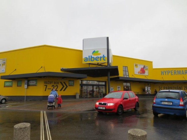 Albert hypermarket Písek